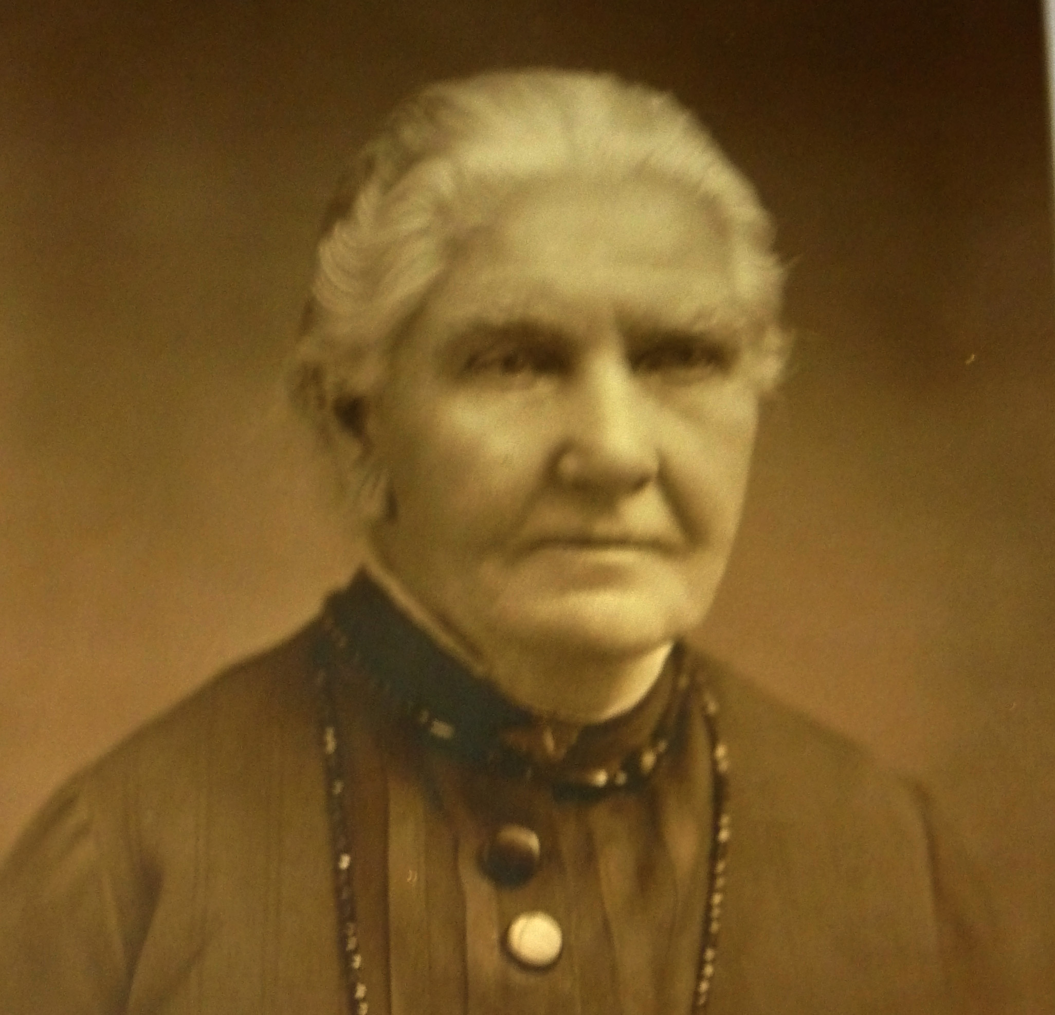 Photo of photos/Jessie McIntyre (bn 1839 Aberdeenshire)